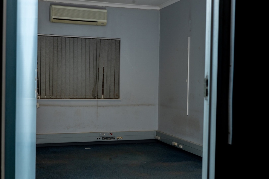 To Let commercial Property for Rent in Queenstown Central Eastern Cape